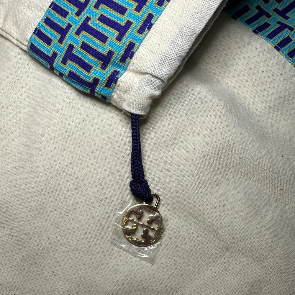Tory Burch EUC XL Cream Linen Dust Bag